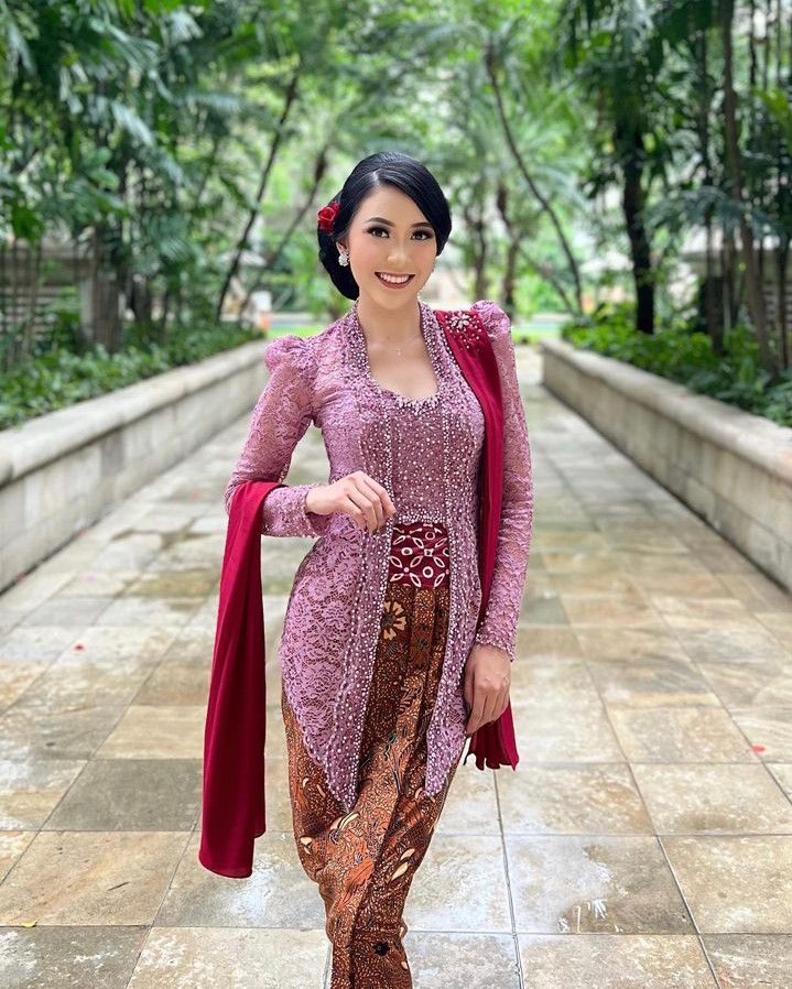 Banner Kebaya